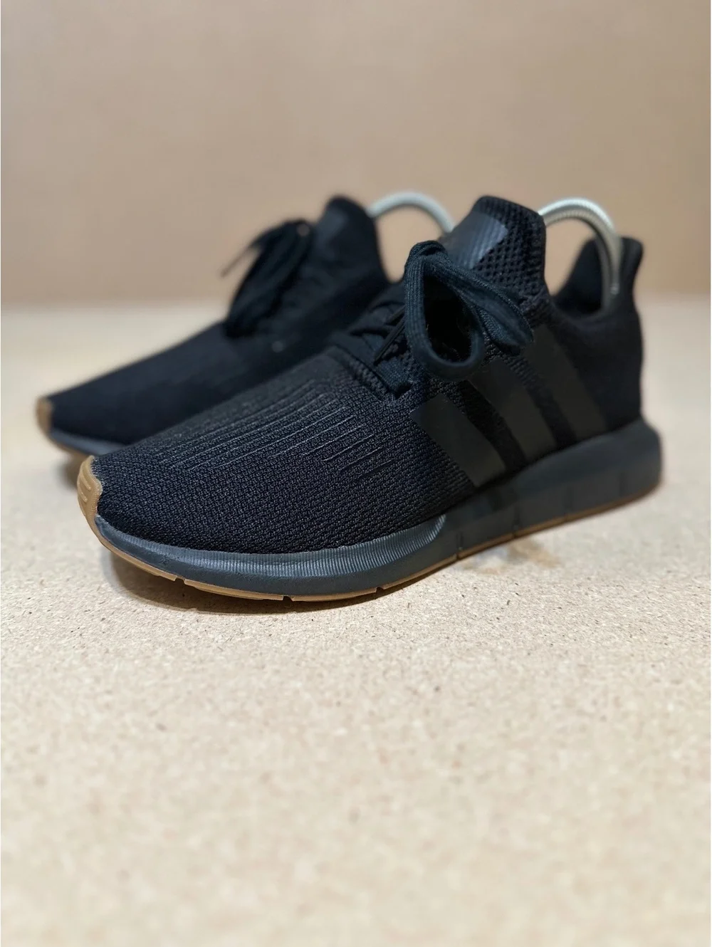 adidas Swift Run Black Gum DB3603 Men’s Size 8 Knit Sneakers